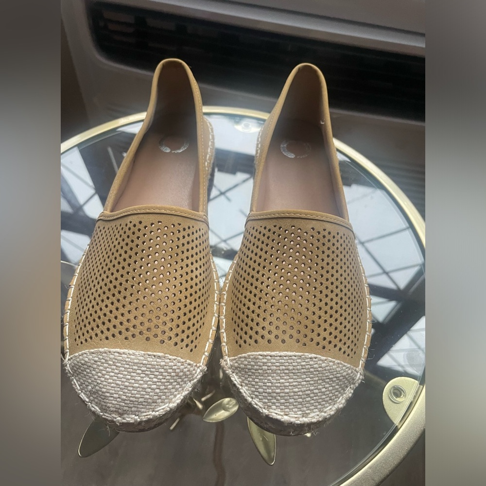 Tan shoes slip on a size 8